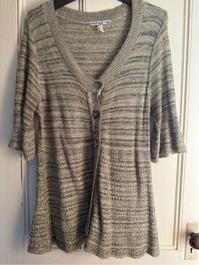 Two One Two New York Lightweight Knit Top in Heather Beige